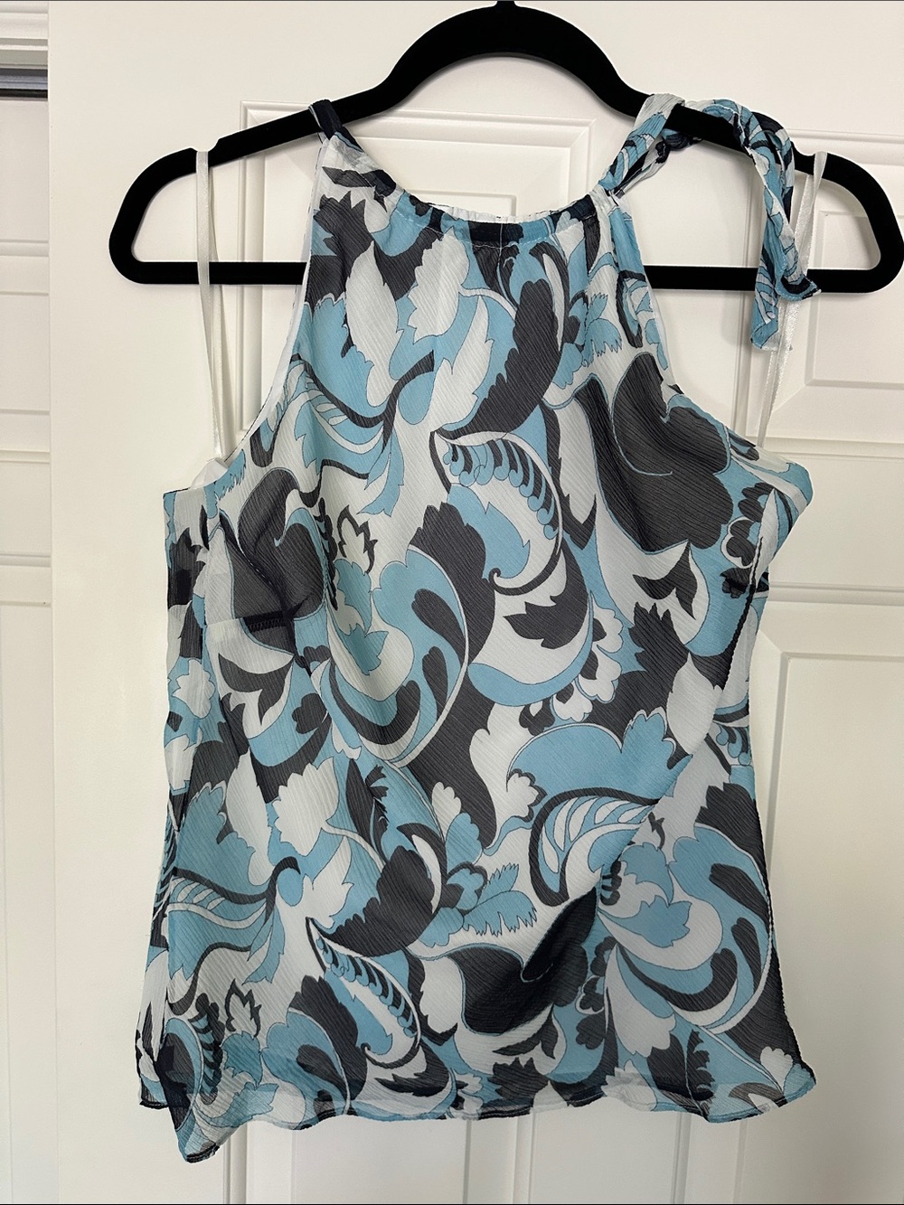 Ann Taylor lined Blue Floral Print Tie-Shoulder Camisole